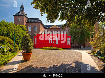 Château Neersen, cour avec scène du festival, en Allemagne, en Rhénanie du Nord-Westphalie, Bas-rhin, Willich Banque D'Images