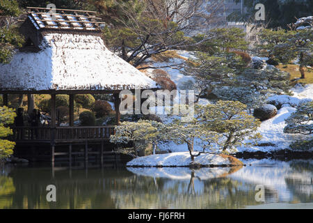 Le Japon, Hiroshima, Jardin Shukkeien et, hiver, neige, Banque D'Images