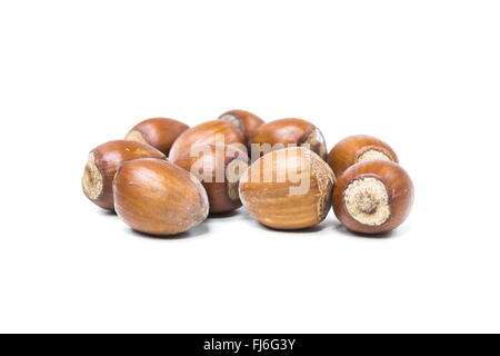 Les noisettes on white Banque D'Images