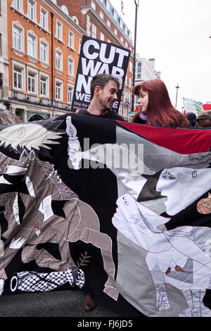 Trident CND protester par centre de Londres a été anti-nucléaire plus d'une génération mars 28 févr. 2016 Banque D'Images