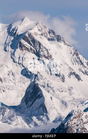 Vue aérienne de la chaîne de montagne au-dessus de la Saulire versant, Meribel France Banque D'Images