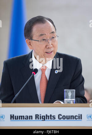 Genève, Suisse. Feb 29, 2016. Le Secrétaire Général des Nations Unies Ban Ki-Moon, prononce un discours à l'ouverture de la 31e conseil des droits de l'homme session à Genève, Suisse, 29 février 2016. Comme la 31e session du CDH a ouvert lundi, le Secrétaire général des Nations Unies Ban Ki-moon a souligné le rôle central joué par les droits de l'homme, la paix et la sécurité et le développement à la lumière de ce monde connecté d'aujourd'hui. La 31e session du CDH aura lieu entre le 29 février et le 24 mars. © Xu Jinquan/Xinhua/Alamy Live News Banque D'Images