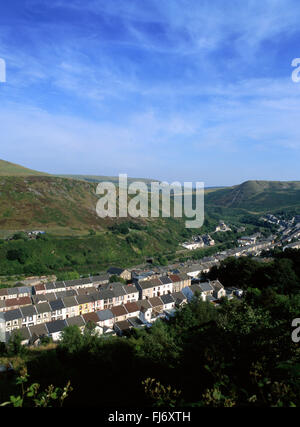 Pontygwaith en terrasses, rues de village vallée Fach Alpes South Wales Valleys UK Banque D'Images