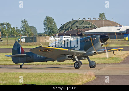 Spitfire Mk.LF.XVIe, TE311 de la RAF BBMF à RAF Coningsby. Banque D'Images