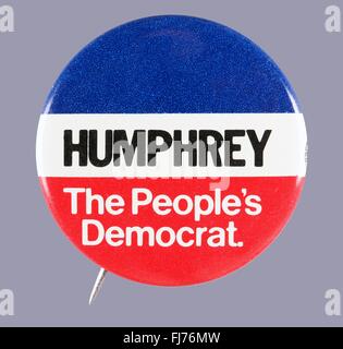 Campagne présidentielle 1968 broche bouton pour Hubert H Humphrey. Banque D'Images