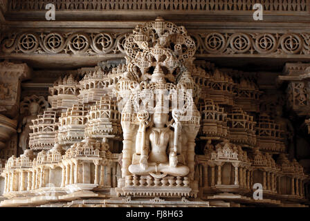 Devrani Ki Gokhale, sculpture en marbre, Temple Dilwara, Temple Delvada, Temple Svetambara Jain, Temple Delwara, Temple Dilwada, Temple Delwada, temples Dilvara, temples Delvara, Dilvada temples, Mount Abu, Udaipur, Rajasthan, Inde, Asie, Indien, asiatique Banque D'Images