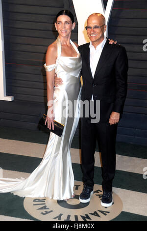 Liberty Ross et Jimmy Iovine participant à la 2016 Vanity Fair Oscar Party Hosted By Graydon Carter à Wallis Annenberg Center for the Performing Arts le 28 février 2016 à Beverly Hills, Californie. Banque D'Images