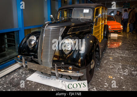 Vintage Car Ford Modèle 78 Woody Station Wagon, 1937. Banque D'Images