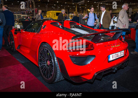 Porsche 918 Spyder Hypercar. Vue arrière. Banque D'Images