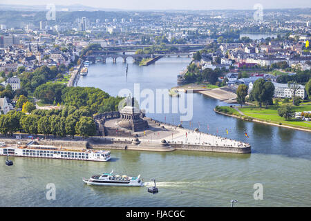 Deutsches Eck (coin allemand) - Monument à la confluence des rivières du Rhin et de la Moselle à Coblence, Allemagne Banque D'Images