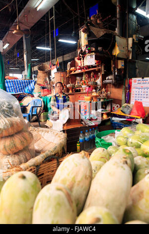 Marché de Fruits et légumes à Bangkok Banque D'Images