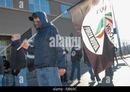 Milan, Italie, démonstration du groupe de néonazis 'Forza Nuova' Banque D'Images