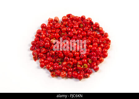 Pile de poivre rouge, isolated on white Banque D'Images