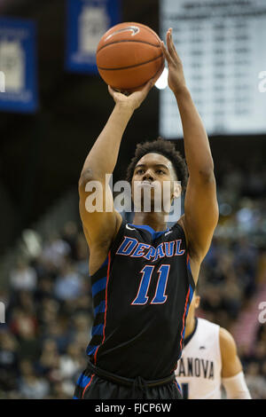 Villanova, Pennsylvania, USA. 1er mars 2016. Les Démons Bleu DePaul guard Eli Cain (11) tire le coup franc au cours de la jeu de basket-ball de NCAA entre le bleu DePaul démons et les Wildcats de Villanova au pavillon de Villanova, en Pennsylvanie. © csm/Alamy Live News Banque D'Images