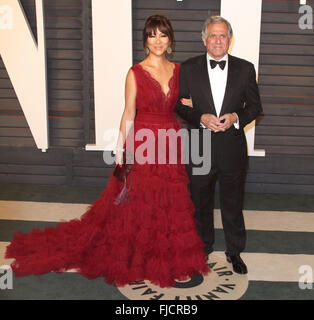 Beverly Hills, CA, USA. 28 Février, 2016. 28 février 2016 - Los Angeles, Californie - Julie Chen et Les Moonves. 2016 Vanity Fair Oscar Party hosted by Graydon Carter après la 88e Academy Awards tenue à l'Wallis Annenberg Center for the Performing Arts. Crédit Photo : © AdMedia AdMedia/ZUMA/Alamy Fil Live News Banque D'Images