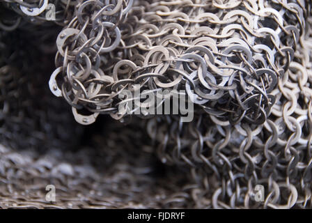 TEWKESBURY, des bureaux extérieurs. UK-12 juillet : la surprenante souplesse de chain mail le 13 juillet 2014 à Tewkesbury Fête médiévale Banque D'Images