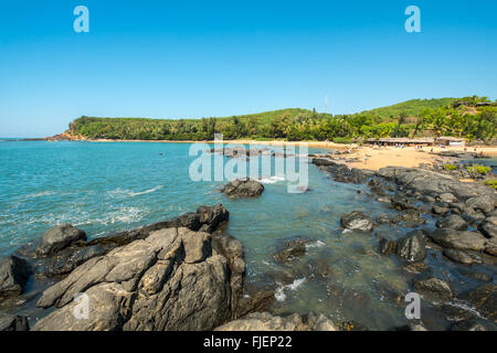 Om Beach à Gokarna dans l'état indien du Karnataka est une populaire destination Backpacker's Banque D'Images