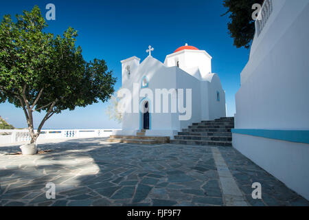 Célèbre église de Panaghia Kyra (Vierge Marie) sur l'île de Karpathos, Grèce. Banque D'Images