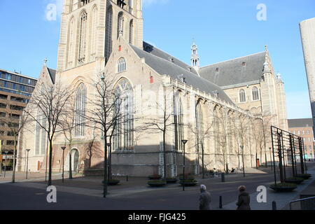 Sint-Laurenskerk (Saint Lawrence church) une église gothique médiévale à Rotterdam, aux Pays-Bas, le Grotekerkplein square Banque D'Images