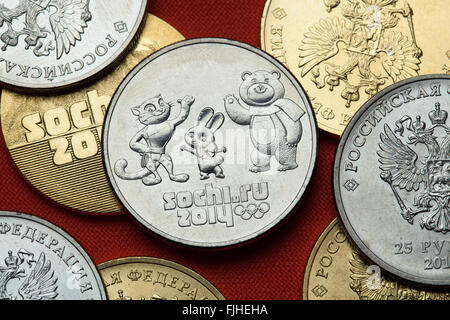 Coins de la Russie. Les mascottes des Jeux Olympiques Jeux Olympiques d'hiver de Sotchi 2014 représenté dans la pièce commémorative russe rouble 25. Banque D'Images