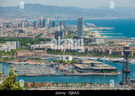 Vue aérienne sur la mer de Barcelone, Espagne Banque D'Images