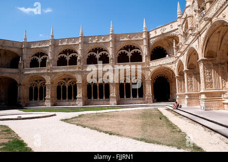 Le Cloître de la monastère des Hiéronymites à Belém à Lisbonne Portugal Banque D'Images
