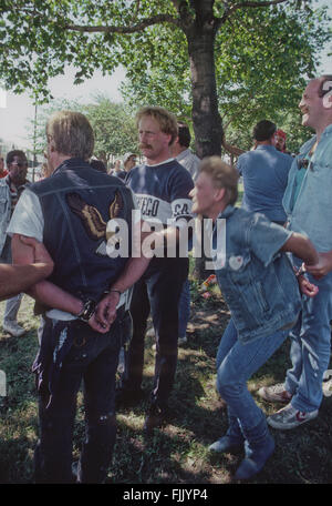 Chicago, Illinois, USA, septembre 1988 KKK et les Nazis rassemblement à Marquette Park de Chicago. Credit : Mark Reinstein Banque D'Images