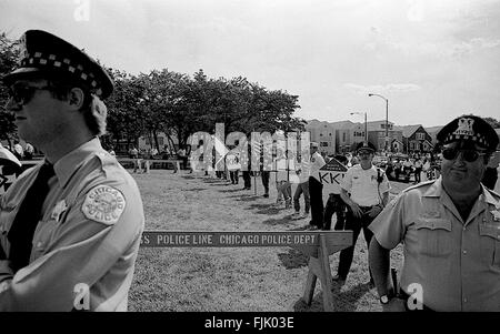 Chicago, Illinois, USA, septembre 1986 KKK et le Pouvoir blanc rassemblement à Marquette Park. Credit : Mark Reinstein Banque D'Images