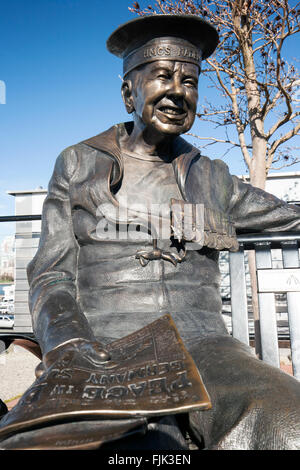 Statue du nombril par Nathan Scott à Victoria, île de Vancouver, Colombie-Britannique, Canada Banque D'Images