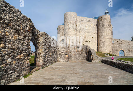 Castillo de Santa Ana, Castro Urdiales, Cantabria, ESPAGNE Banque D'Images