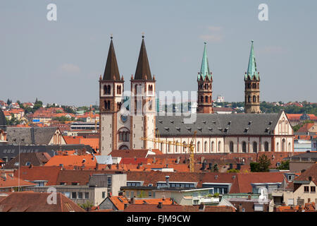 Géographie / voyage, Allemagne, Bavière, Würzburg, vue sur la ville avec la cathédrale Saint Kilian, vue depuis le sentier de randonnée du Schlossberg, Additional-Rights Clearance-Info-Not-Available- Banque D'Images