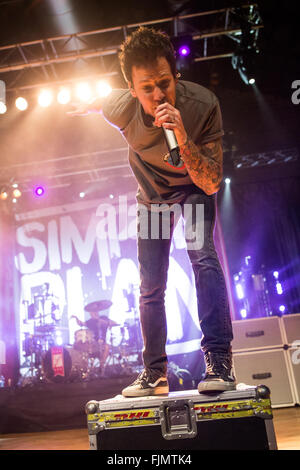 Milan Italie. 02 mars 2016. Le groupe de rock canadien-français effectue SIMPLE PLAN live sur scène à Alcatraz au cours de la 'prise de l'un pour l'équipe d'' Credit : Rodolfo Sassano/Alamy Live News Banque D'Images