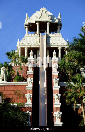 Siam Park, Tenerife, l'île de Tenerife, Canaries, 'Tower of Power' slide Banque D'Images