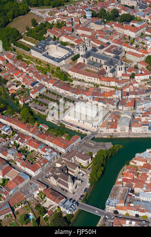 Meuse (55), ville de Verdun, (vue aerienne) // France, Meuse (55), Verdun, ville (vue aérienne) Banque D'Images