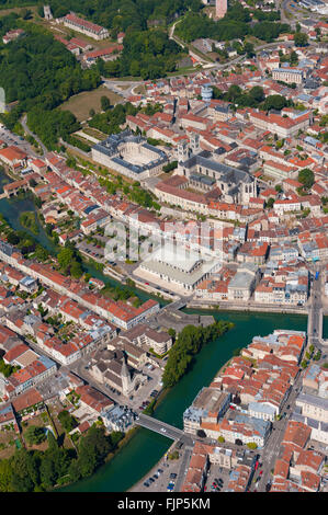 Meuse (55), ville de Verdun, (vue aerienne) // France, Meuse (55), Verdun, ville (vue aérienne) Banque D'Images