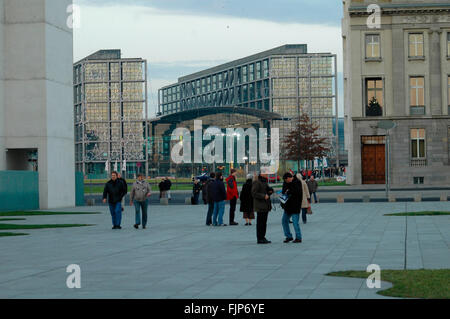 Der Berliner Hauptbahnhof/ Lehrter Bahnhof, Berlin-Tiergarten. Banque D'Images