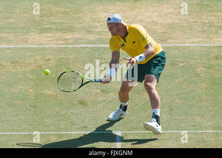 Melbourne, Australie. 4e Mar, 2016. Sam Groth de l'Australie en action contre John Isner des USA au cours de correspondre à l'un de la Fondation BNP Paribas Groupe mondial de la Coupe Davis Premier tour entre l'Australie et USA à Kooyong tennis club à Melbourne, Australie. Live News Crédit : Cal Sport Media/Alamy Live News Banque D'Images