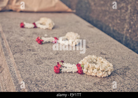 Jasmine garland , la fleur en style traditionnel Thaï , filtre vintage Banque D'Images