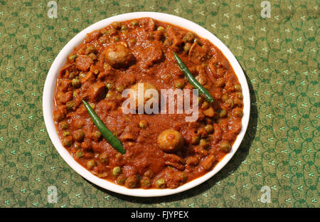 Curry de pois et de champignons plat indien - Banque D'Images