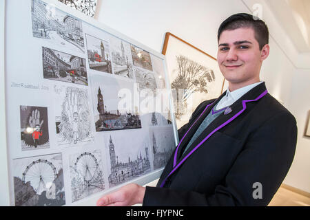 Londres, Royaume-Uni. 4 mars, 2016. Rockman, Zoom 15, un ambassadeur de l'organisme de bienfaisance et établi le caricaturiste, avec son propre magazine, et d'être un contributeur à l'Beano - c'est notre monde aux enchères à l'appui de l'attrait et Jupiter Artland Foundation, Chrisites, London, UK - Plus de 40 artistes dont David Hockney, Sir Antony Gormley, David Nash, Sir Peter Blake, Yinka Shonibare, Sir Quentin Blake, Emily Young et Maggi Hambling ont commis des œuvres vers l'être vendus à le 10 mars 2016. Crédit : Guy Bell/Alamy Live News Banque D'Images