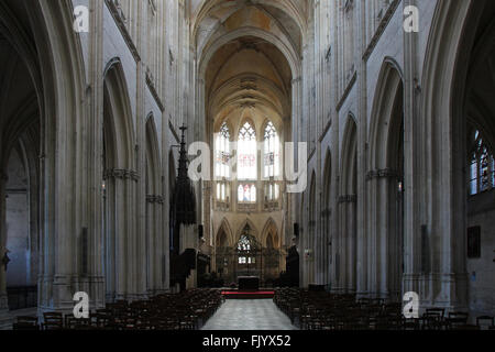 La nef de l'église de l'abbaye de la Trinité à Vendôme (France). Banque D'Images