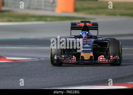 Barcelone, Espagne. 06Th Mar, 2016. Les essais d'hiver Formule 1 sur le circuit de Catalunya de Barcelone Test 2 Jour 3. Scuderia Toro Rosso STR11 &# x2013 ; Max Verstappen Credit : Action Plus Sport/Alamy Live News Banque D'Images