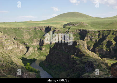 Ani, vue à partir de la Citadelle d'Kizkale et canyon de la rivière Akhourian, Turquie Banque D'Images