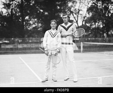 Sandy Weiner et Bill Tilden, les joueurs de tennis et des doubles Partenaires, Portrait, USA, vers 1923.jpg Banque D'Images