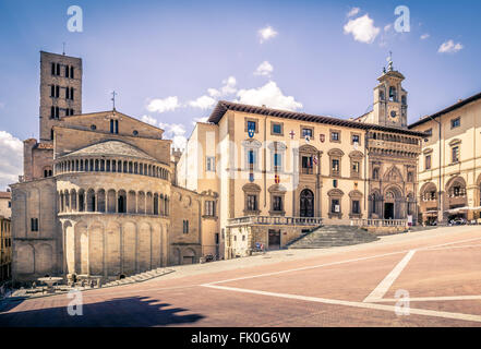 La Piazza Grande, la place principale de la ville de Arezzo toscane, italie Banque D'Images