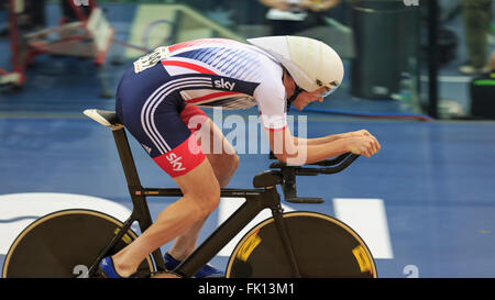 Londres, Royaume-Uni, le 4 mars 2016. 2016 UCI Cyclisme sur Piste Championnats du monde. La société britannique Andy Tennant placé 4ème dans la poursuite individuelle masculine la qualification pour mettre en place une médaille de Bronze final avec coéquipier Owain Doull, ce qu'il allait gagner. Credit : Clive Jones/Alamy Live News Banque D'Images