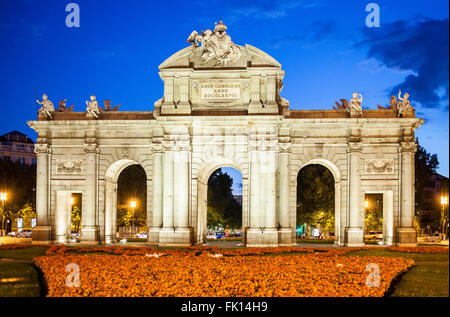 Puerta de Alcala, de la Plaza de la Independencia. Madrid, Espagne. Banque D'Images