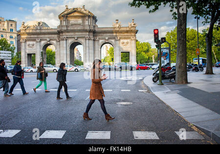 Puerta de Alcala, de la Plaza de la Independencia. Madrid, Espagne. Banque D'Images