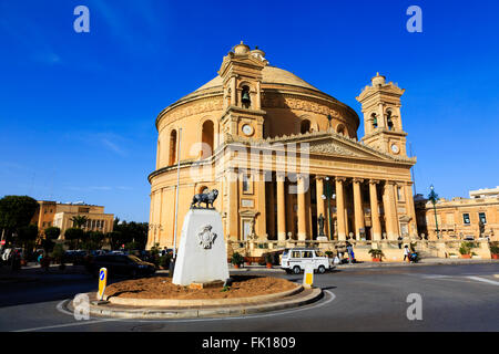 L'église de l'Assomption de Notre-Dame, connu sous le nom de rotonde Mosta Mosta ou Dôme. Banque D'Images