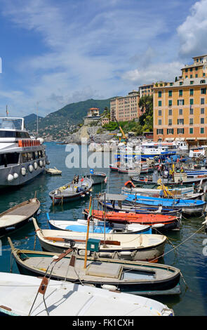 Port de pêche de Gênes en Ligurie, au nord ouest de l'Italie Banque D'Images